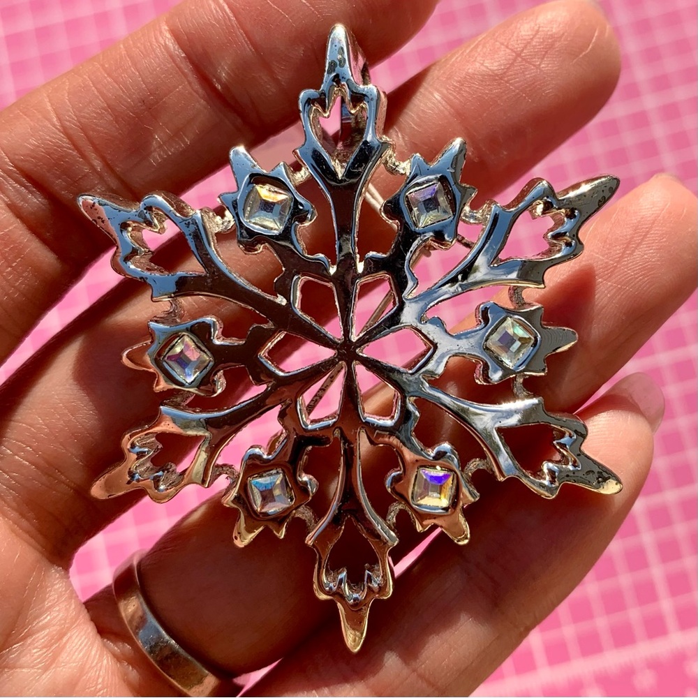 Lucky Brand Silver Snowflake Brooch / pendant diamonds accent